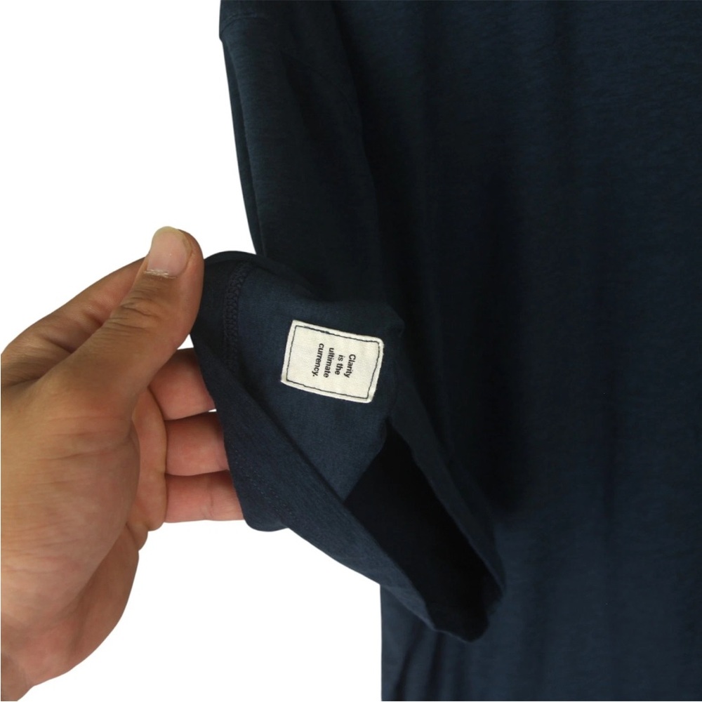 Vuori Strato Tech Polo Shirt Mens XL Navy Blue Short Sleeve Lightweight V188 EUC - Picture 3 of 9
